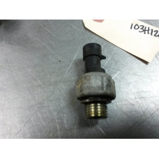 103H120 Engine Oil Pressure Sensor For 04-05 Chevrolet Aveo  1.6